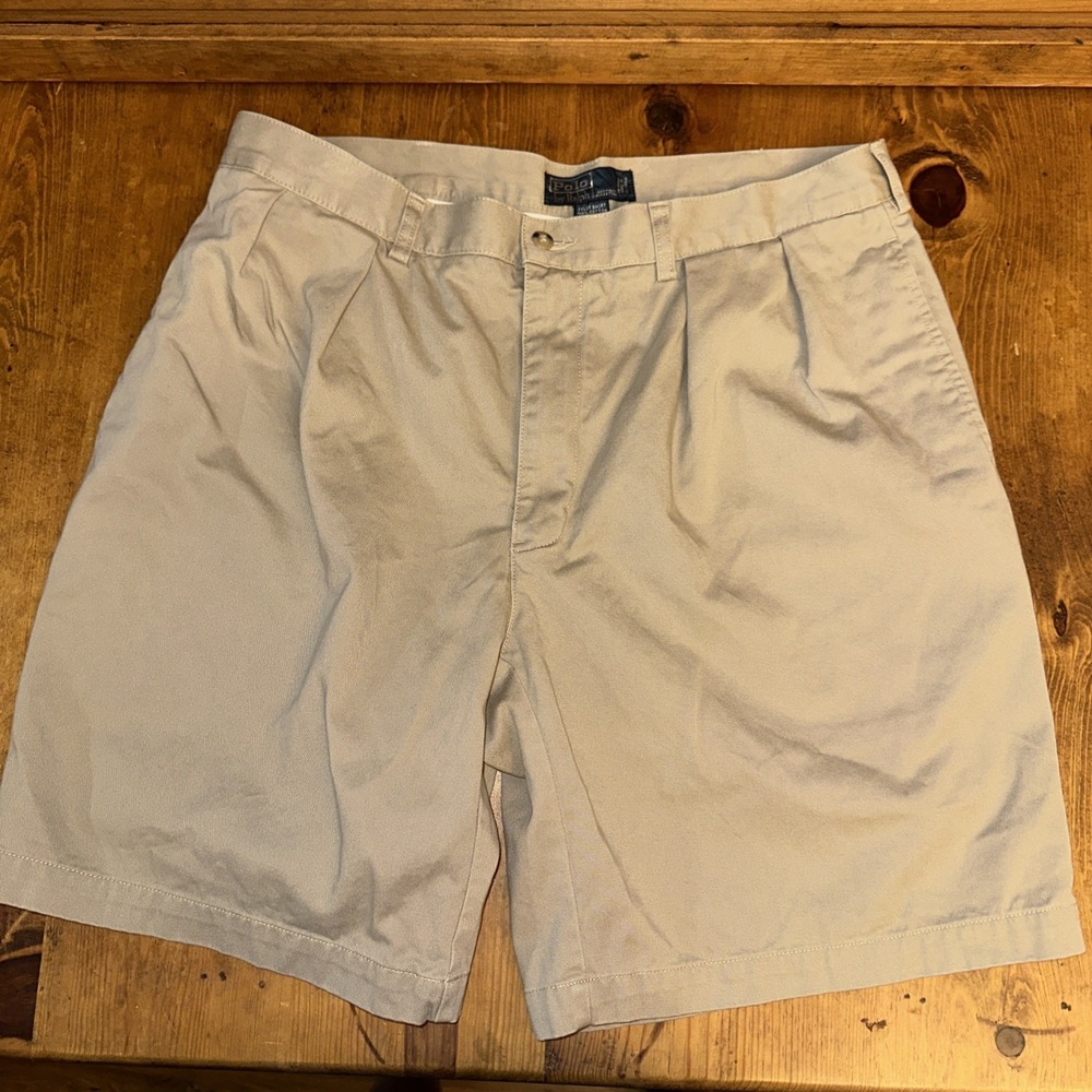 Polo Ralph Lauren Mens Tyler Beige Cotton Chino Pleated Shorts Size 38 (37x9)